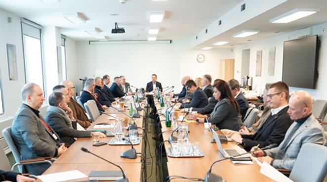 Posiedzenie sztabu kryzysowego pod przewodnictwem Rafała Trzaskowskiego