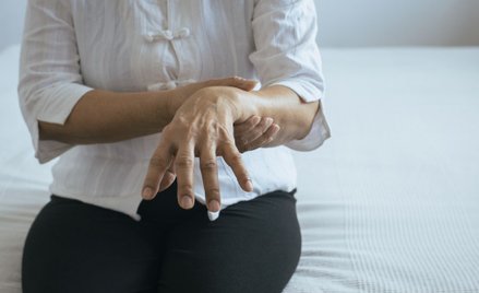 Parkinson konsekwencją zakażenia koronawirusem SARS-CoV-2?