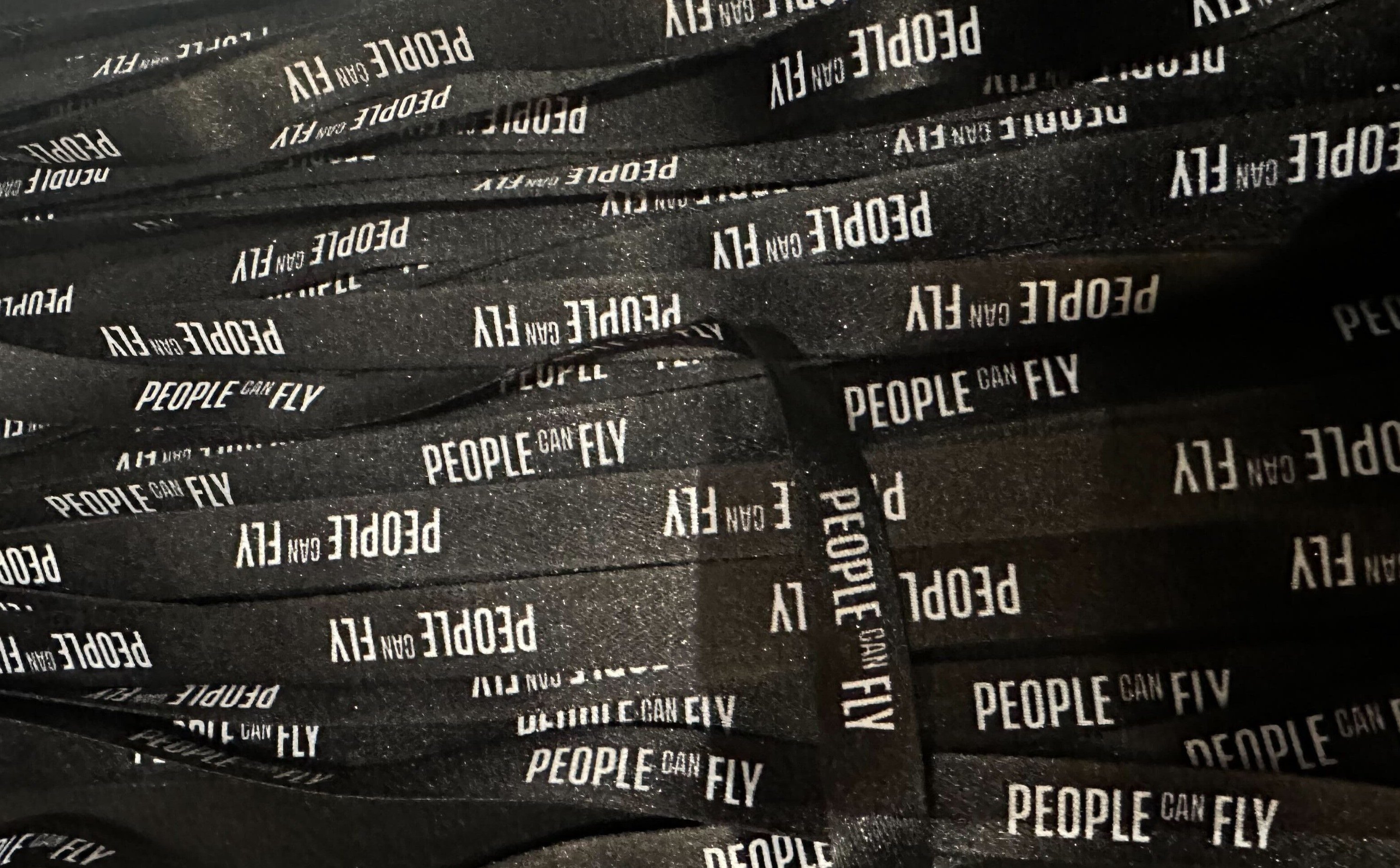 PCF robi emisję akcji. Kurs mocno w dół