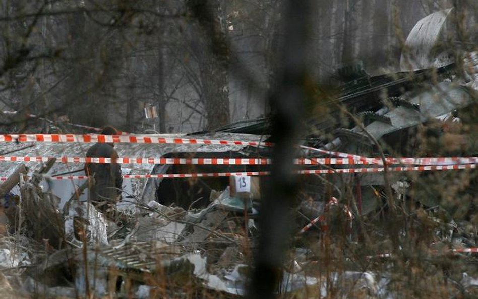 Policja szuka dokumentów ws. katastrofy smoleńskiej