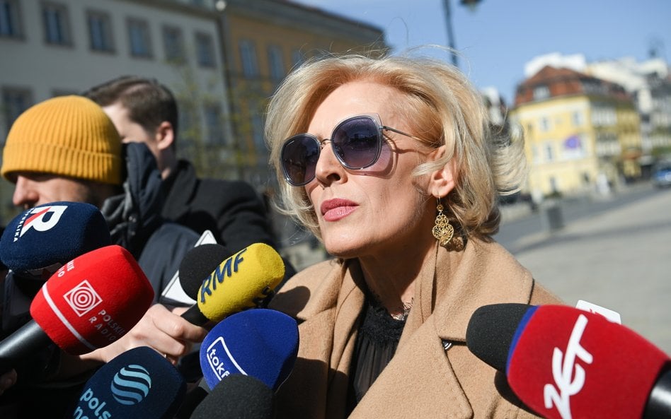 Magdalena Bentkowska po wyjściu ze ślubowania w Pałacu Prezydenckim