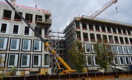 Prace na budowie ambasady posuwają się do przodu. Zdjęcie z 21.10.2022