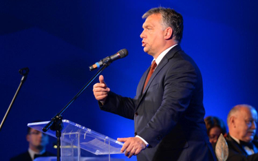 Viktor Orbán zbiera owoce koniunktury