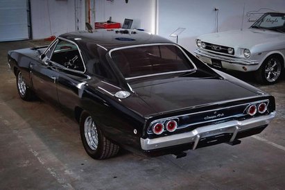 Ten świetnie wyposażony i zadbany egzemplarz należał do kalifornijskiego szeryfa.