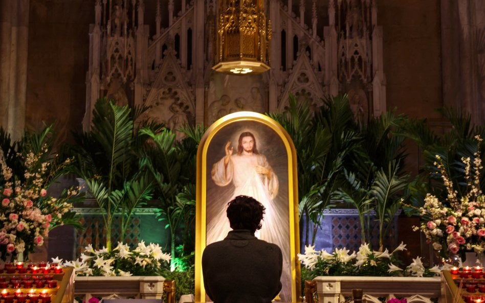 W Nowym Jorku brakuje miejsc w kościołach. Młodzi wracają do religii