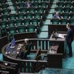 Minister finansów i gospodarki Andrzej Domański przemawia w Sejmie w Warszawie, 9 bm. Podczas posied