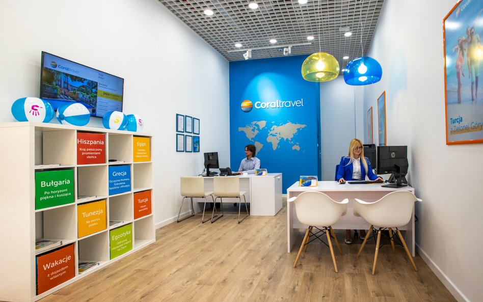 W ostatnich latach Coral Travel Poland otwiera nowe salony sprzedaży. Na zdjęciu jeden z nich w cent