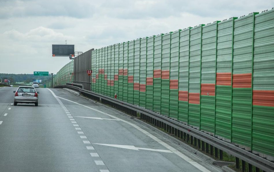 Karambol na A4. Samochody stanęły w ogniu