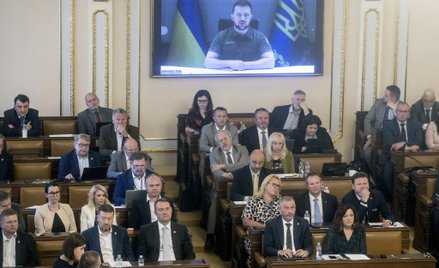 Zełenski: Rosja obserwuje rozległy obszar od Warszawy do Sofii