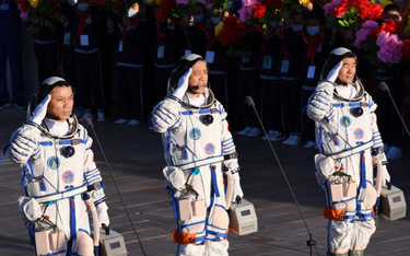 Chińscy astronauci wrócili na Ziemię po 90-dniowej misji
