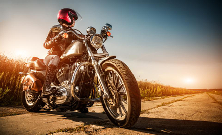 Skóra i rękawice w kosztach informatyka-motocyklisty