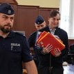 Oskarżony Sebastian M. (P) na sali Sądu Rejonowego w Piotrkowie Trybunalskim