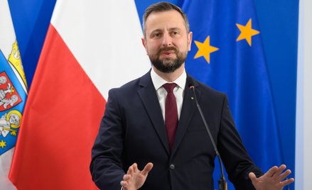 MON jest gotowe do rozmów w sprawie Ukraińców w wieku poborowym przebywających w Polsce