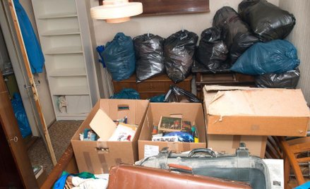 Sąd: Sanepid ma prawo kontrolować śmieci w mieszkaniu