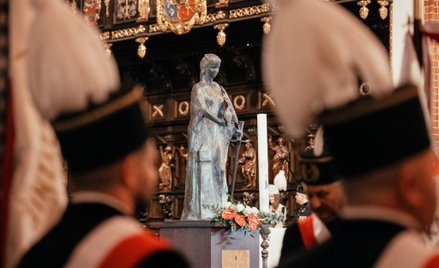 Tradycja Barbórki pojawiła się na ziemiach polskich już w XVIII wieku. Górnicy rozpoczynali dzień ms