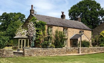 Wielka Brytania: Chata "czarownic" na sprzedaż