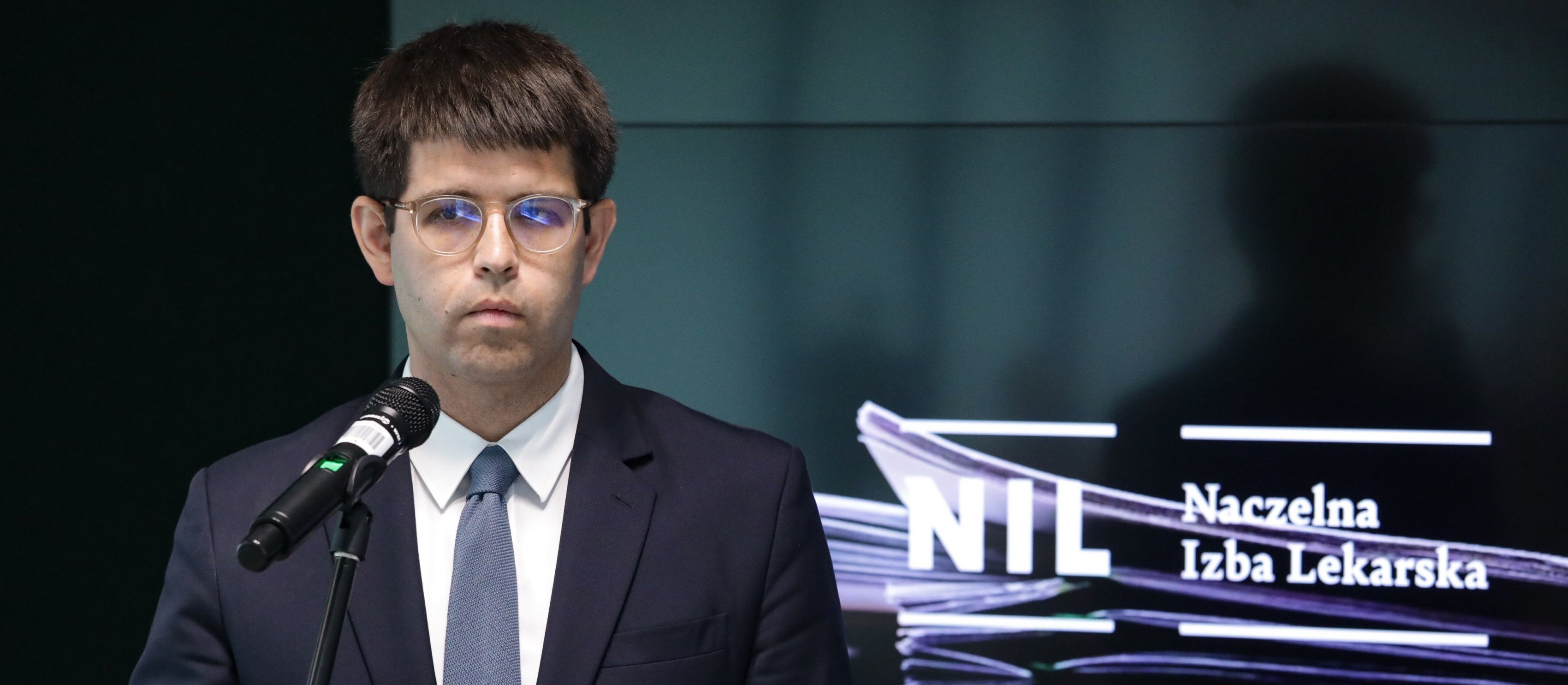 „Jeszcze żaden rząd nie wygrał z lekarzami”. Wyciekł wpis prezesa Naczelnej Izby Lekarskiej