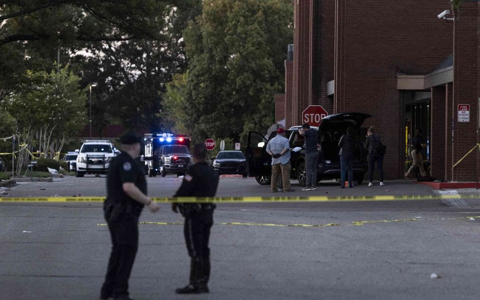 Policja na miejscu strzelaniny w Tennessee