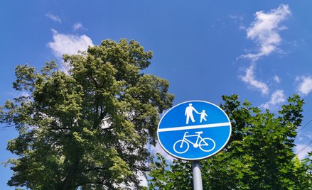 Oto jeden z dwóch wariantów znaku łączonego C-13/C-16