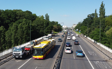 Trasa Łazienkowska nie była remontowana od 50 lat. Ruszył przetarg
