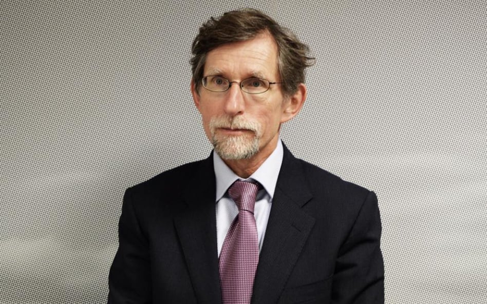 Tim Oates: Podręcznik to coś więcej niż książka