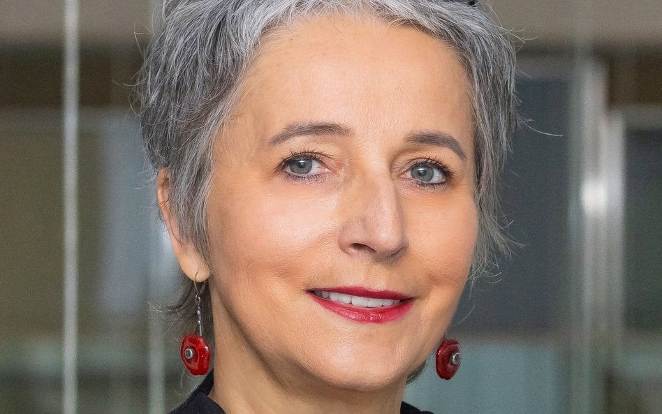 Prof. dr hab. Elżbieta Senkus-Konefka: Spotykam się z sytuacjami, w których życie i priorytety mogą 