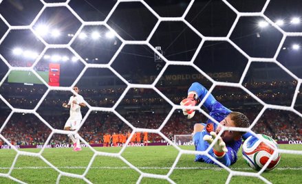 Mundial 2026. Rzuty karne w meczu Holandia – Maroko. Bart Verbruggen obronił strzał Soufiane Rahimie
