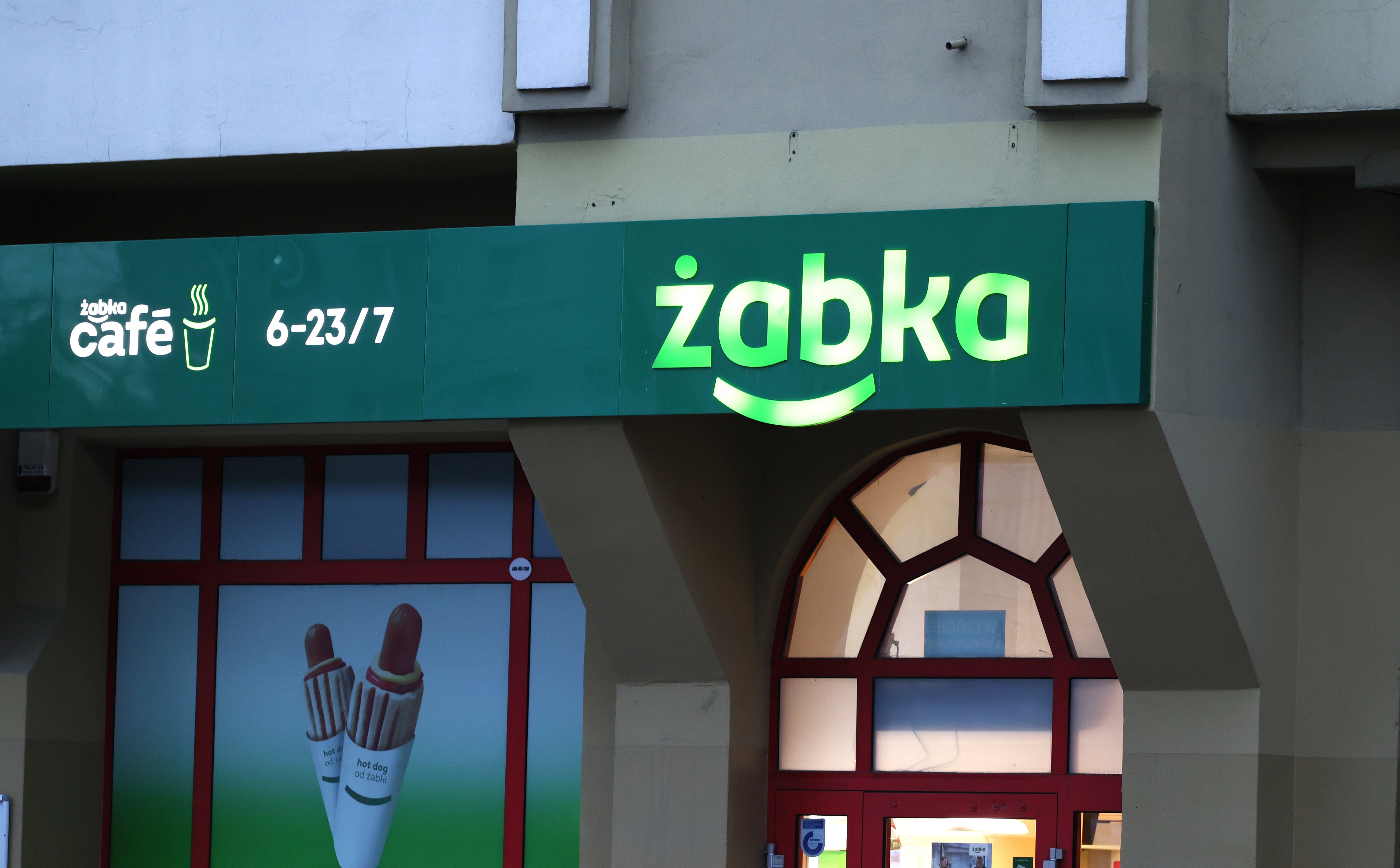 Żabka pokazała wyniki. Akcje tanieją