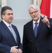 Sigmar Gabriel i Witold Waszczykowski wczoraj w warszawskich Łazienkach