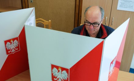 Politycy Lewicy będą mogli argumentować, że odsunięcie debaty w Sejmie o aborcji doprowadziło do dem