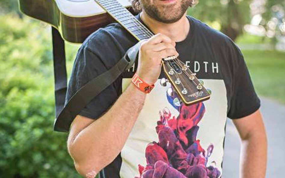 Kamil Szwarbuła, pomysłodawca i organizator "Daruj Muzę"