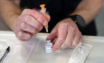 Eksperci z Korei Płd. AstraZeneca dla seniorów? Ostrożnie