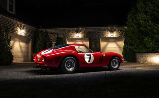 Ferrari 330 LM / 250 GTO Scaglietti