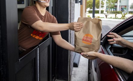 Rex Concepts, główny franczyzobiorca marek Burger King i Popeyes w Polsce, Czechach i Rumunii. rozpo