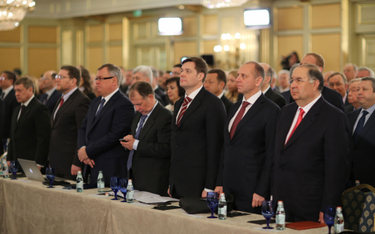Od prawej: Aliszer Usmanow, Dmitry Pumpjanski, Aleksiej Mordaszow, Władimir  Lisin, Andrej Kostin na