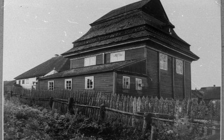 Bóżnica w Olkiennikach, widok ogólny, fot. Sz. Zajczyk, ok. 1936, Instytut Sztuki Polskiej Akademii 