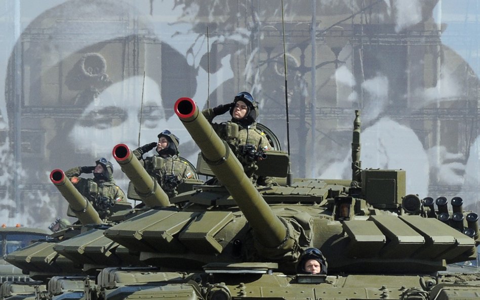 Parada wojskowa w Sankt Petersburgu, czołgi T-72B3