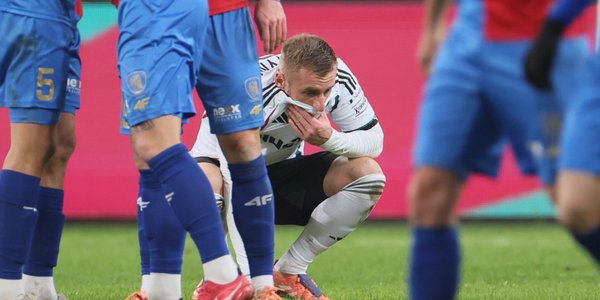 Przy Łazienkowskiej czekają na zbawcę. Legia kończy rok na dnie, niechlubny rekord pobity