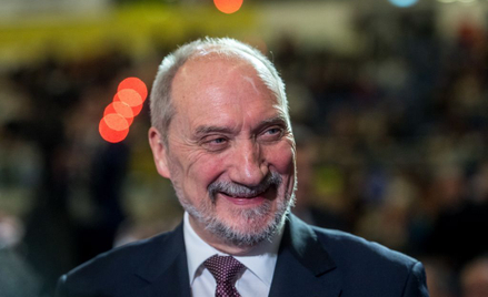 Macierewicz: Prawdziwy materiał dowodowy na wiosnę