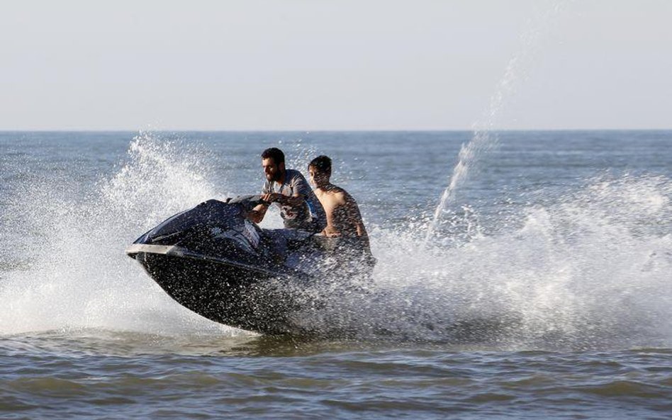 Roboty na straży dubajskich plaż