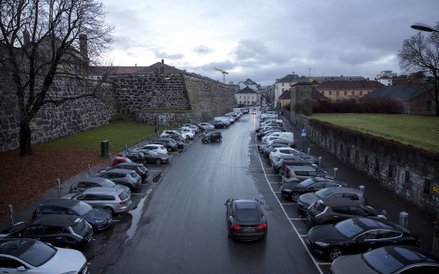 Parking dla elektrycznych samochodów w Oslo