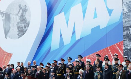 Prezydent Rosji Władimir Putin wygłasza przemówienie podczas parady wojskowej z okazji Dnia Zwycięst