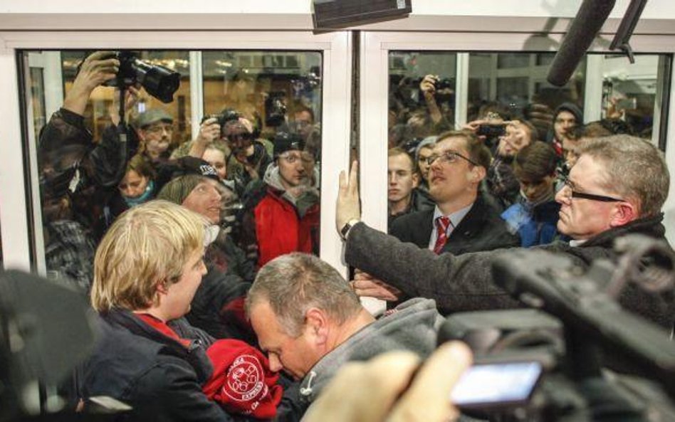 Protest w siedzibie Państwowej Komisji Wyborczej