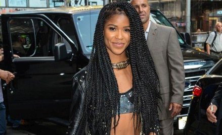 Simone Battle