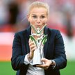 Sarina Wiegman z nagrodą dla trenerki roku przyznawaną przez europejską federację (UEFA)