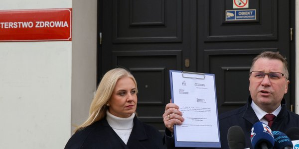 PiS хочет, чтобы министр здравоохранения был отстранён. Пшемыслав Чарнек: Она хотела бы приватизировать систему здравоохранения