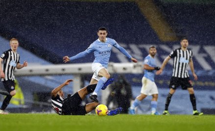 18 nowych przypadków COVID w Premier League