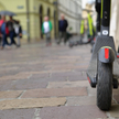 Pierwsza europejska stolica oficjalnie zakazuje wynajmu elektrycznych hulajnóg
