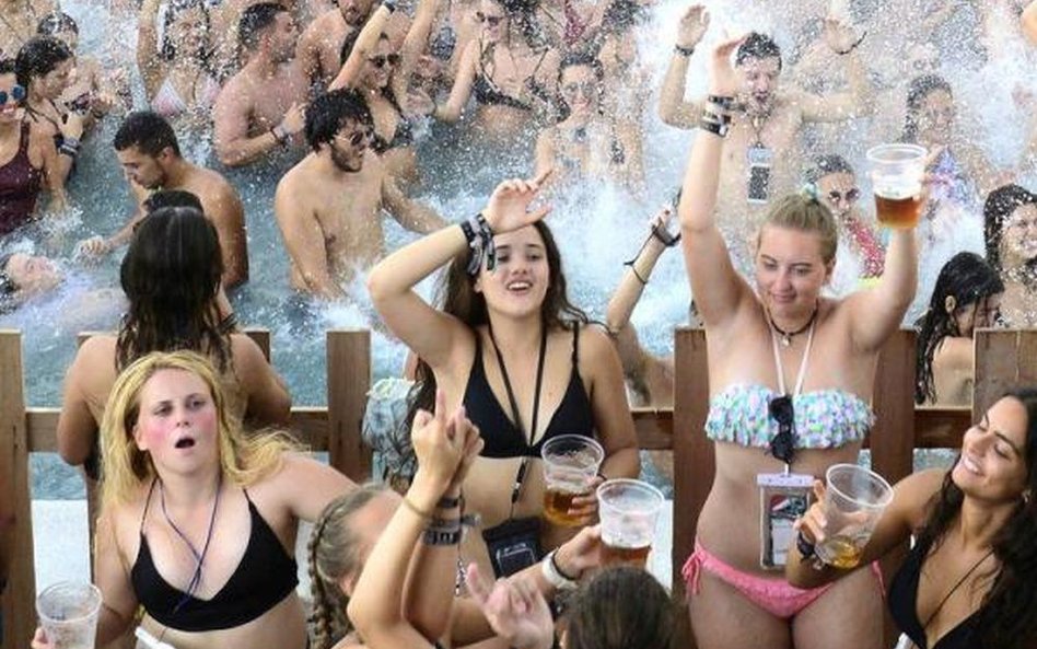 Baleary do biur podróży: Mówcie klientom o alkoholowych regulacjach