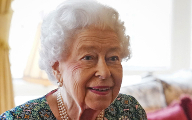 Królowa Elżbieta II zakażona koronawirusem